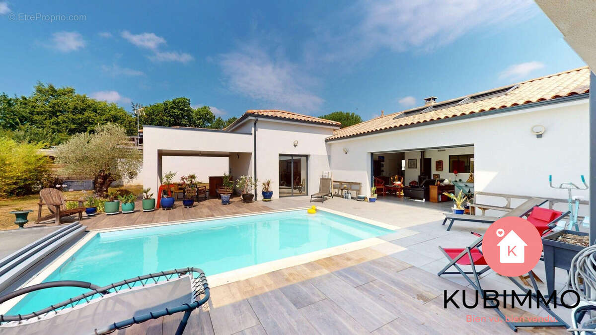 Maison 230 m² à Talmont-Saint-Hilaire  - photo 2