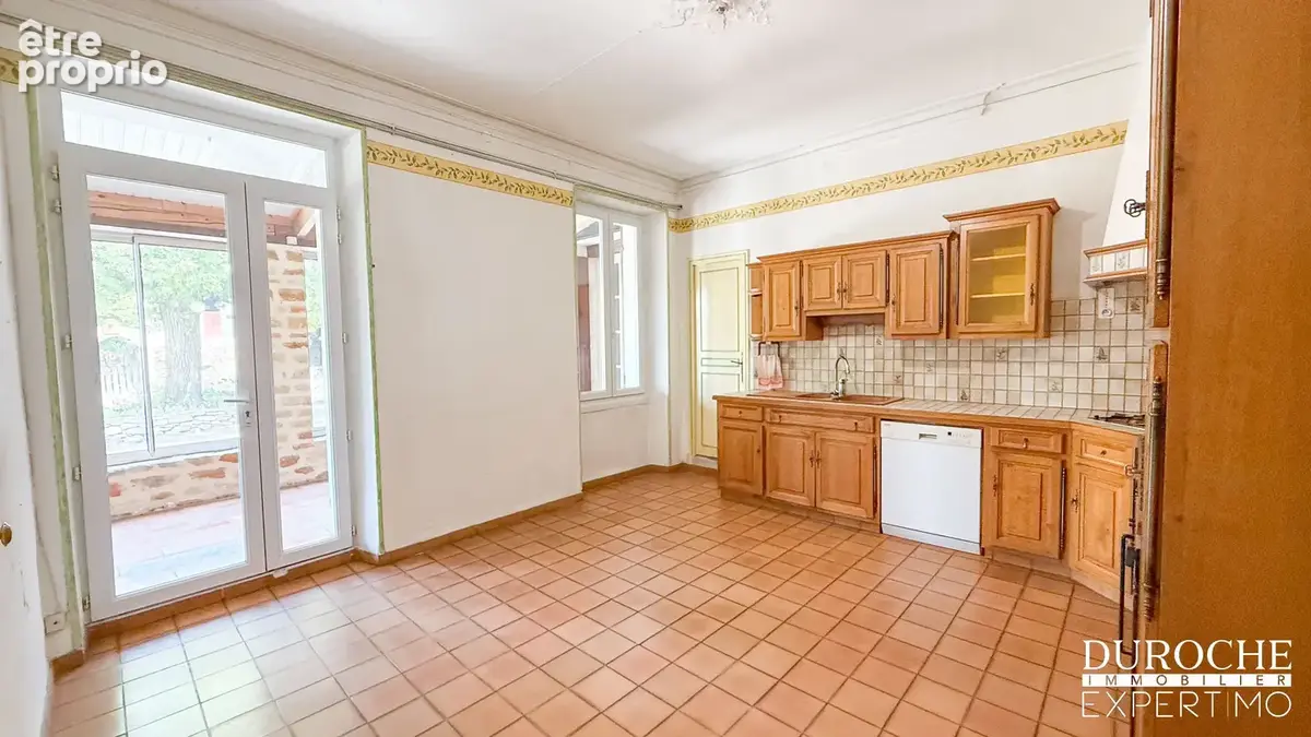 Maison de caractère avec jardin et dépendance — Piolenc (200 m2 + potentiel) - photo 2