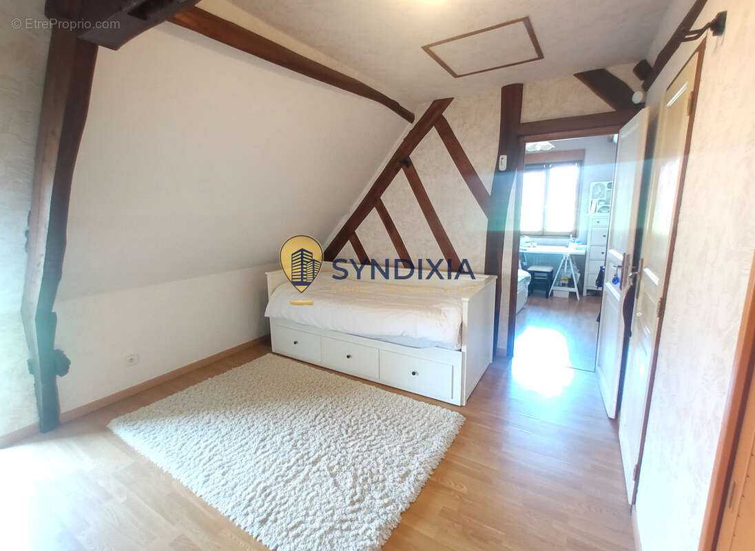 Maison aux beaux volumes - photo 12