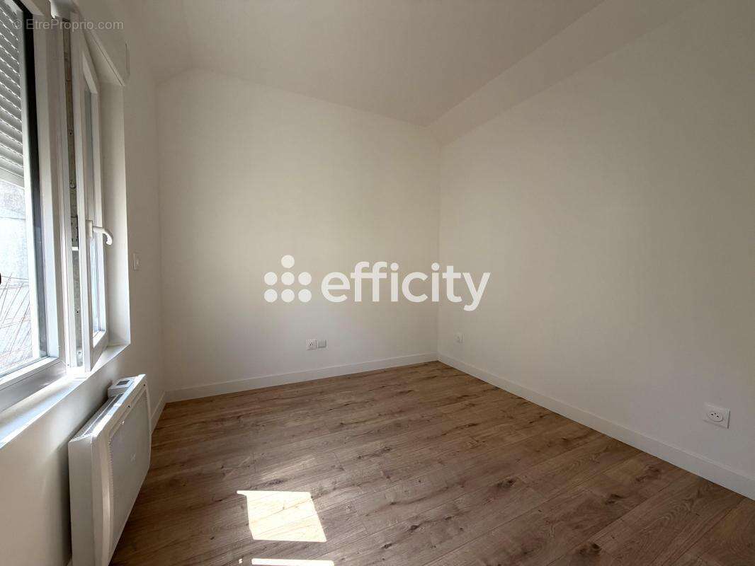 Maison 44 m² à Argenteuil  - photo 7