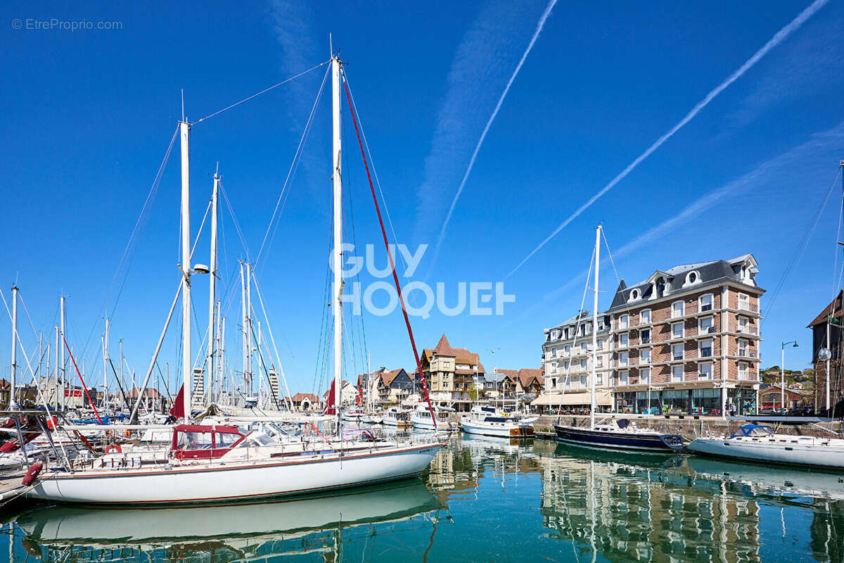 Appartement à DEAUVILLE