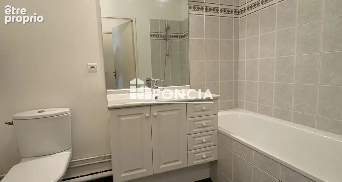 COLOMBES CENTRE – Studio dans résidence de standing - photo 3