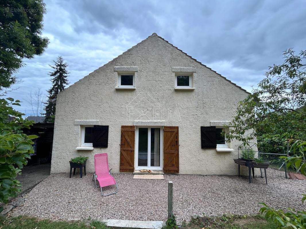 Maison à ROSNY-SUR-SEINE
