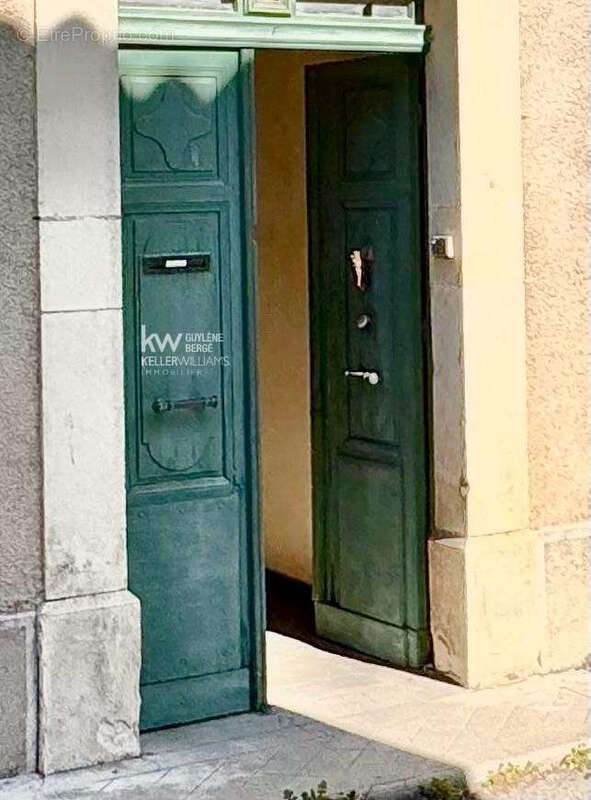 Maison à VACQUIERES