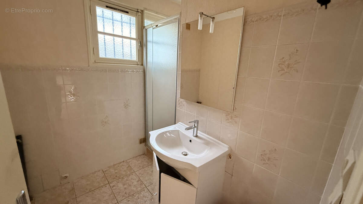 Maison à SAINT-JEANNET