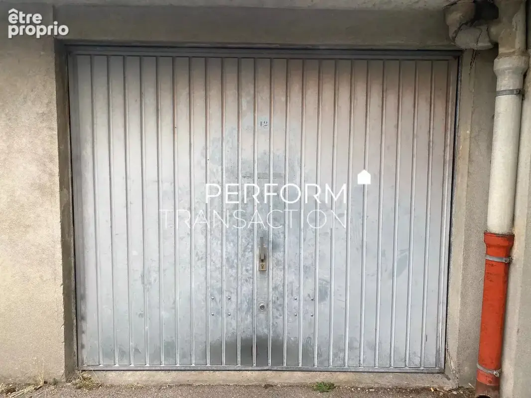 Photo Parking à Fontaine au prix de 45 000€