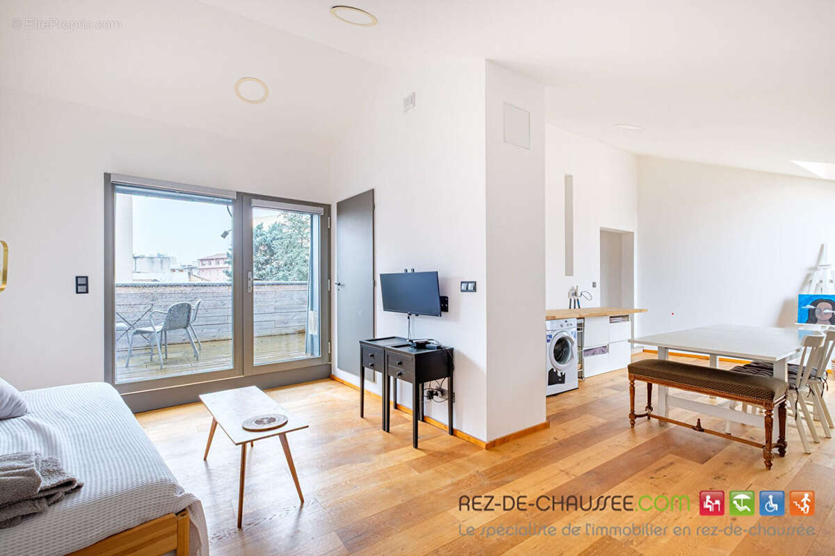 Maison à LYON-8E