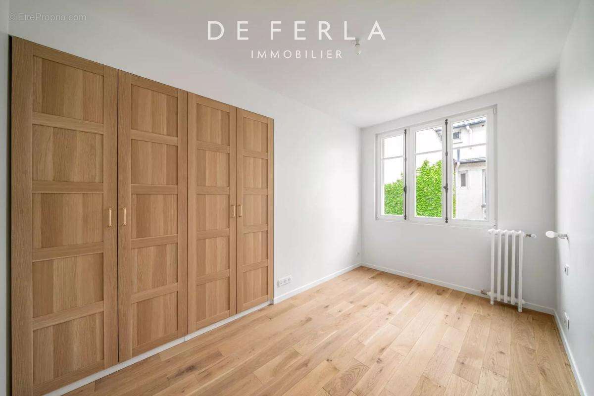 Appartement à PARIS-8E