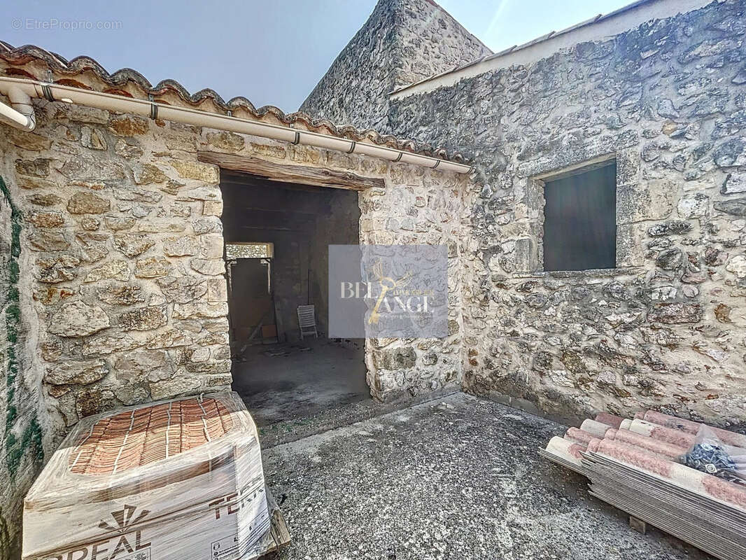 Maison à LABASTIDE-DE-VIRAC