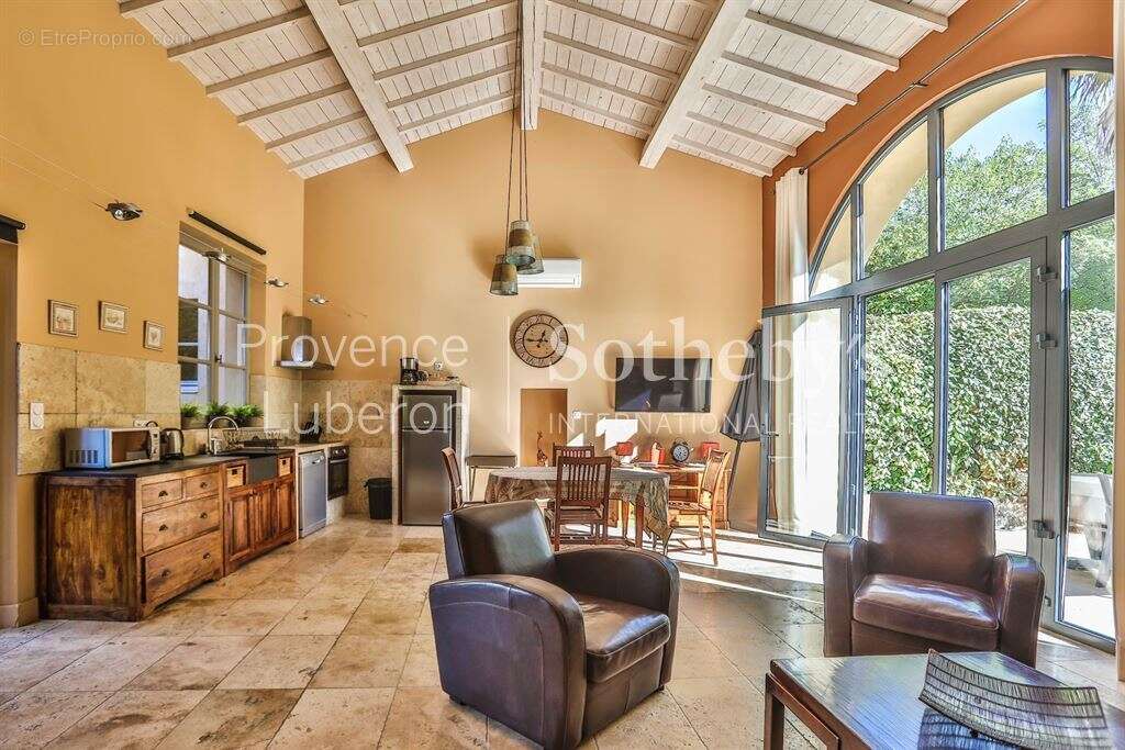 Un domaine en Provence - photo 13