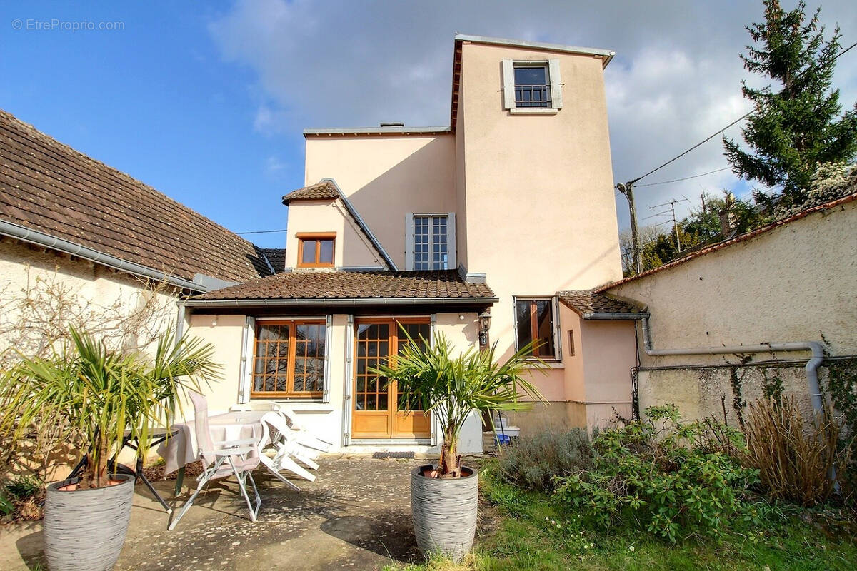 Maison à NOGENT-LE-ROI