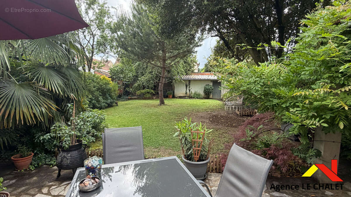 Maison à VILLENEUVE-LE-ROI
