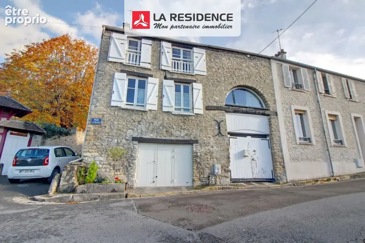 Maison à AUFFREVILLE-BRASSEUIL