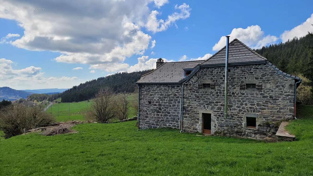 Maison à LA ROCHETTE
