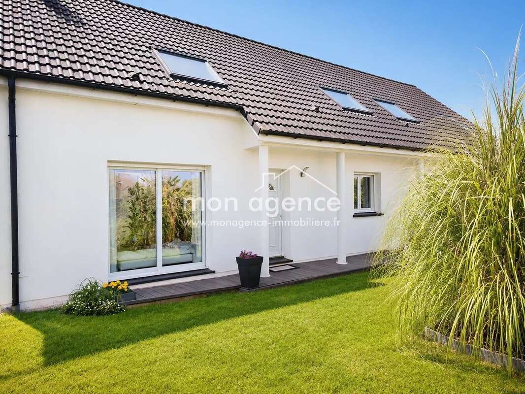 Maison à BUCHY