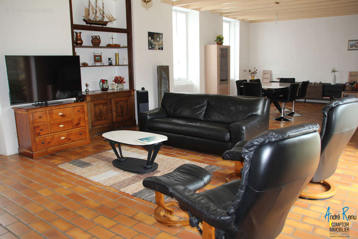Maison à BARZAN