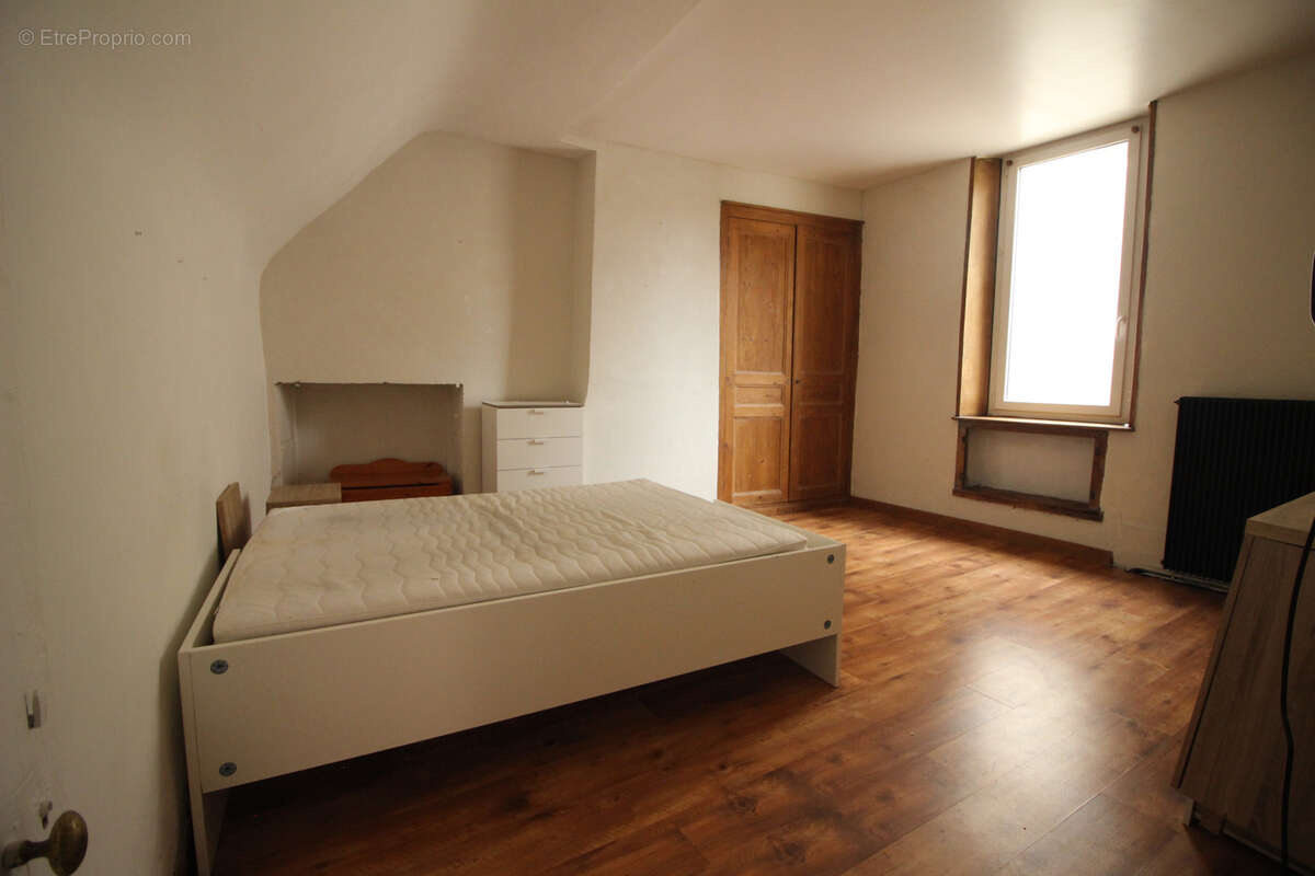 Maison à NUITS-SAINT-GEORGES