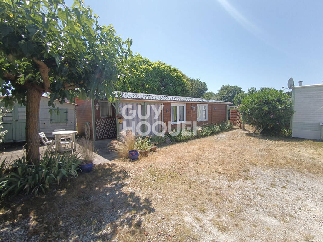 Terrain à SAINT-PIERRE-D&#039;OLERON