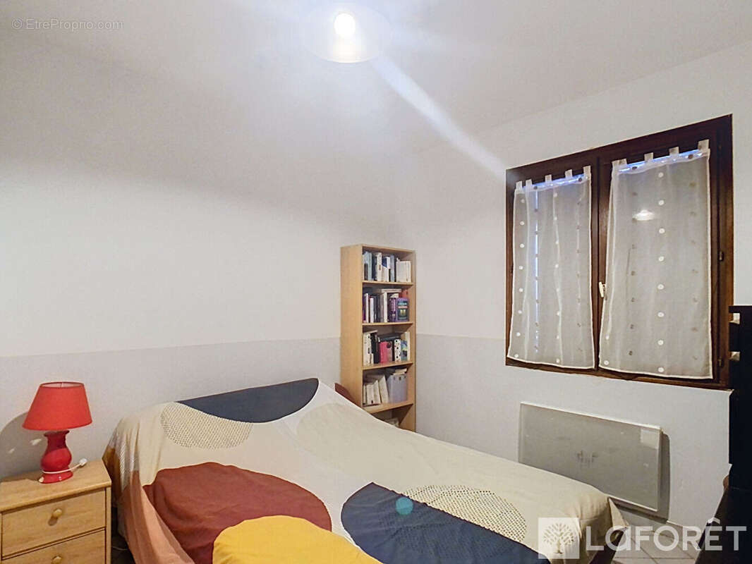 Maison 6 pièces avec T3 en location à l'étage - terrain de 512 m2 - photo 10