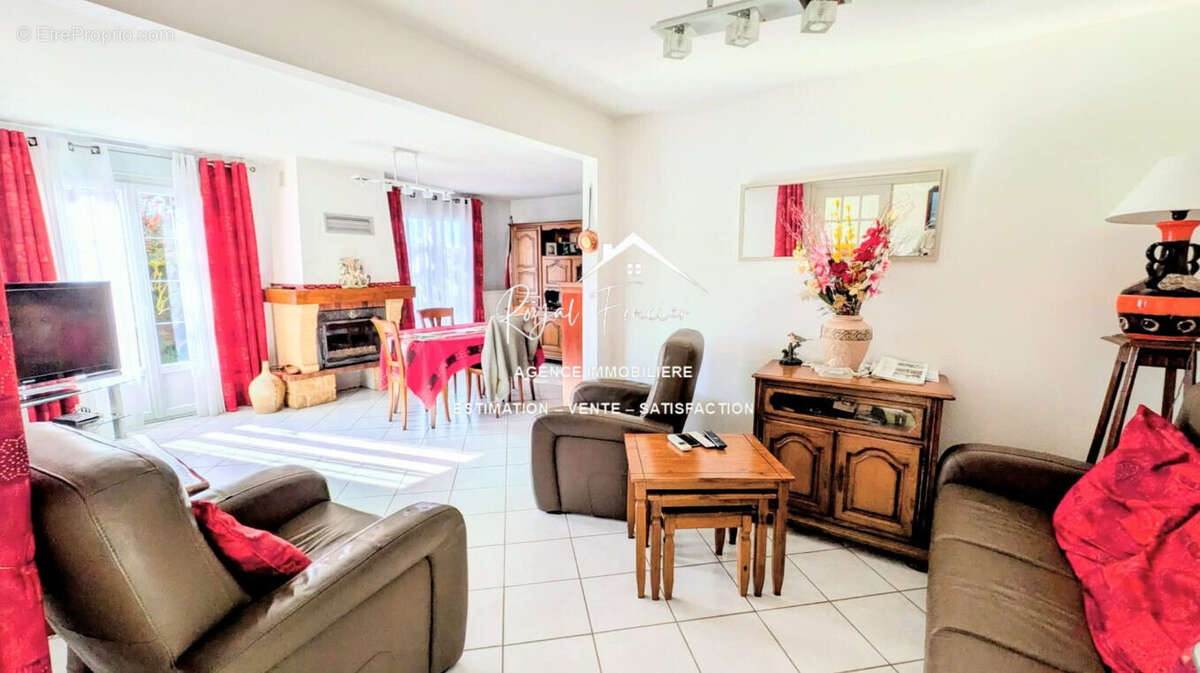 Séjour  - Maison à PREUILLY-SUR-CLAISE