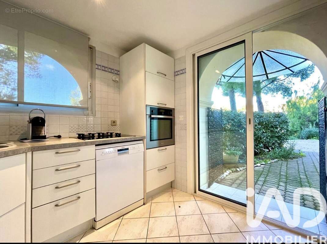 Appartement 110 m² à Saint-Raphael  - photo 3