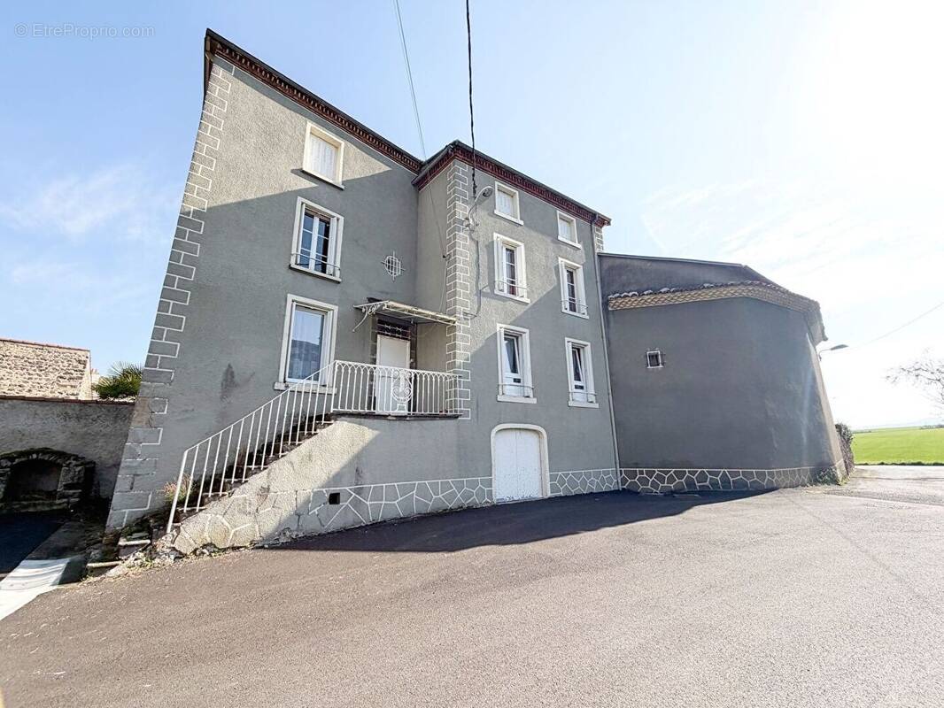 Maison à LE BROC