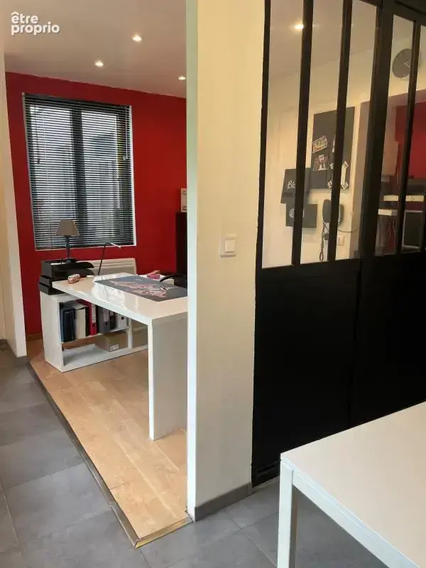 NEUVILLE EN FERRAIN-Immeuble de 258 m² à usage commercial et d'habitation avec parking et jardin de 400m2 - photo 7