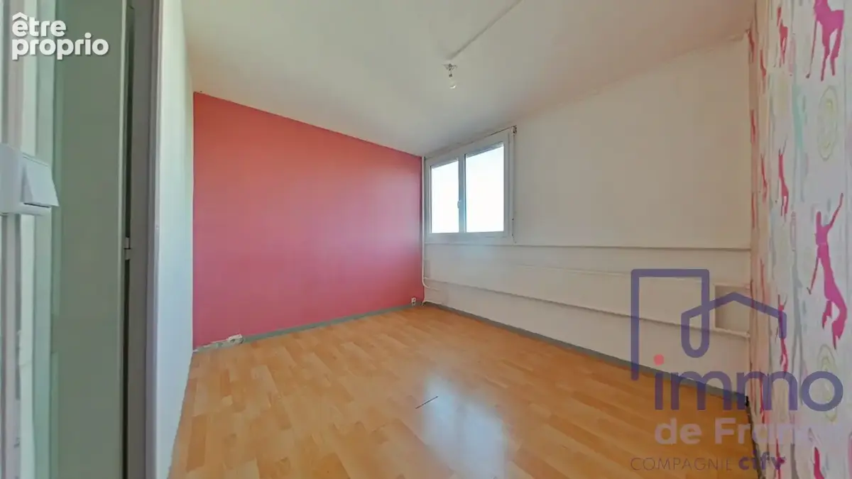 Appartement 73 m² à Saint-Etienne  - photo 8
