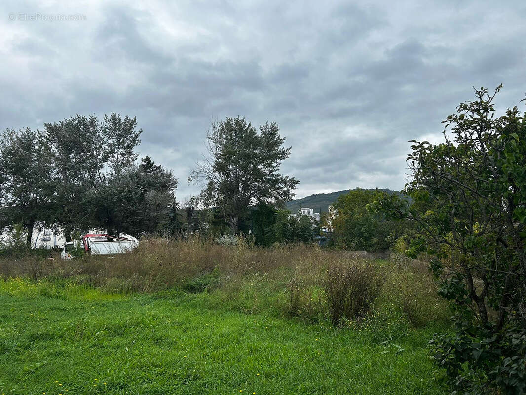Terrain à CLERMONT-FERRAND