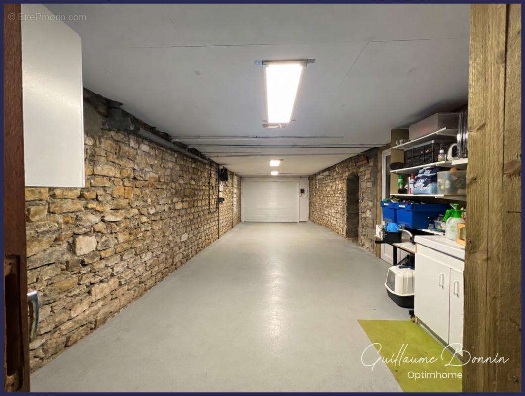 Maison à vendre 5 pièces de 129m², 3 chambres, suite parentale, SPA, garages - DPE C - secteur calme à NOUAILLÉ-MAUPERTUIS 86340 - photo 16