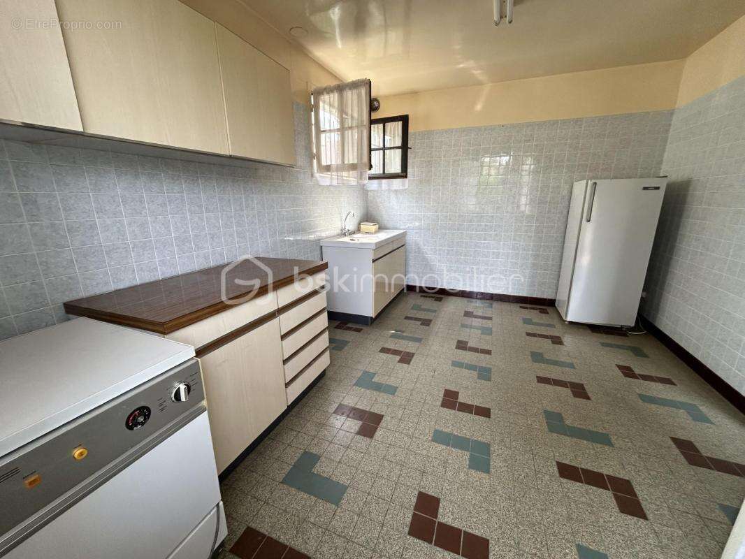 Maison à MONTEREAU-FAULT-YONNE