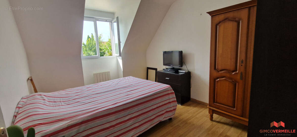 Maison spacieuse à vendre à Conflans-Sainte-Honorine - 5 chambres - photo 14