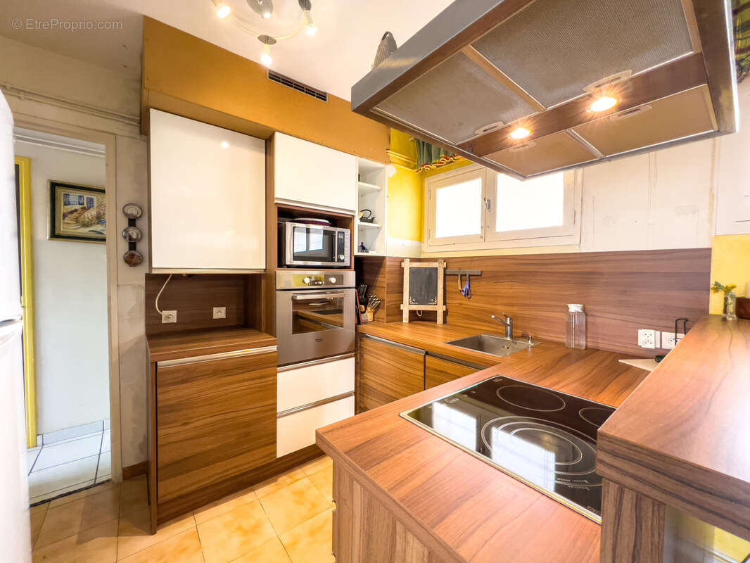 Appartement à CARRY-LE-ROUET