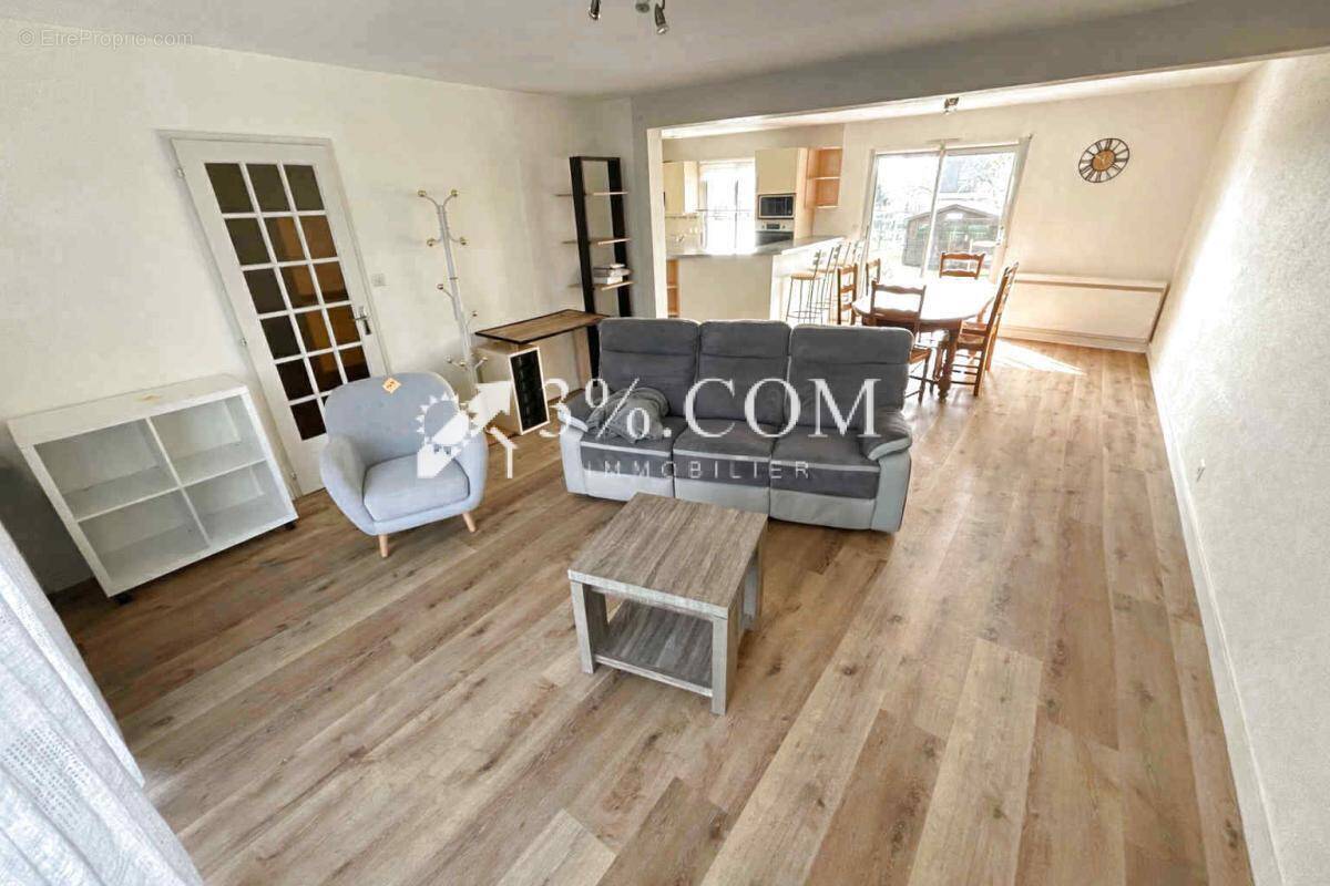 Maison à LA TURBALLE