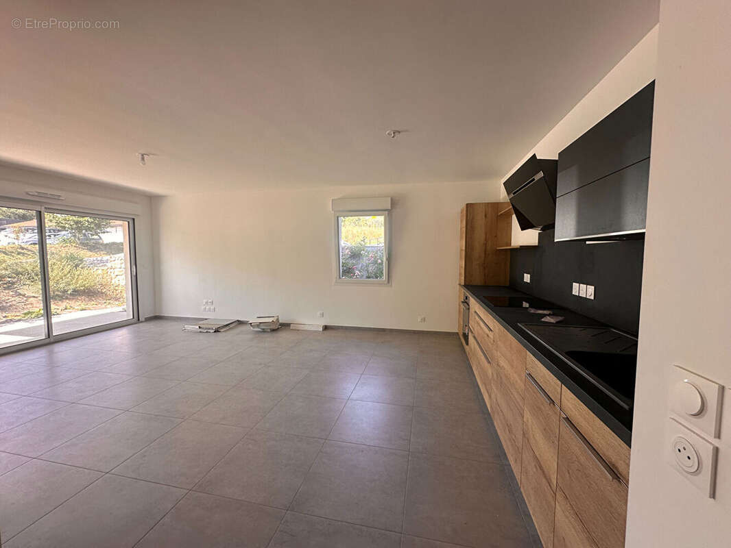 Appartement à REIGNIER