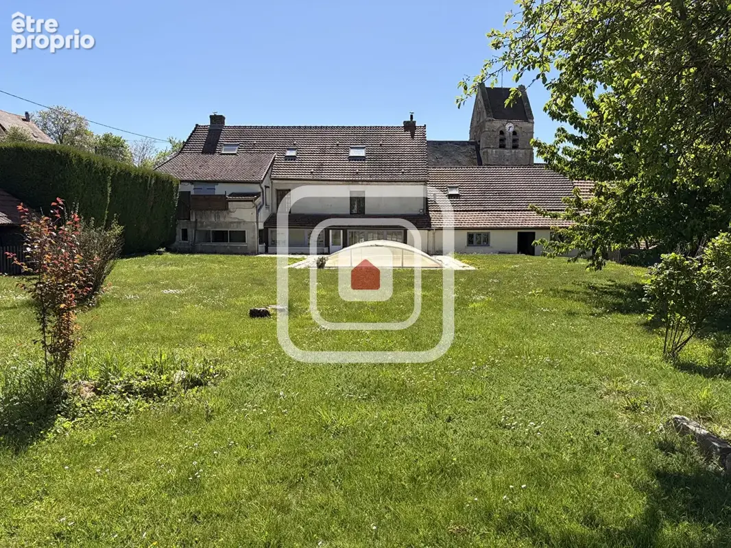 Ensemble immobilier de 278 m² avec jardin, piscine et dépendances - photo 28