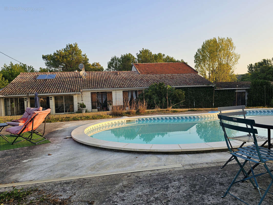 Propriété équestre de 5 hectares, entièrement clos, maison de plain pied 210m2 annexe 130m2 - photo 4