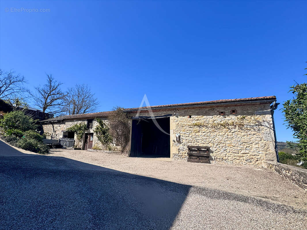 Maison à PRAYSSAC