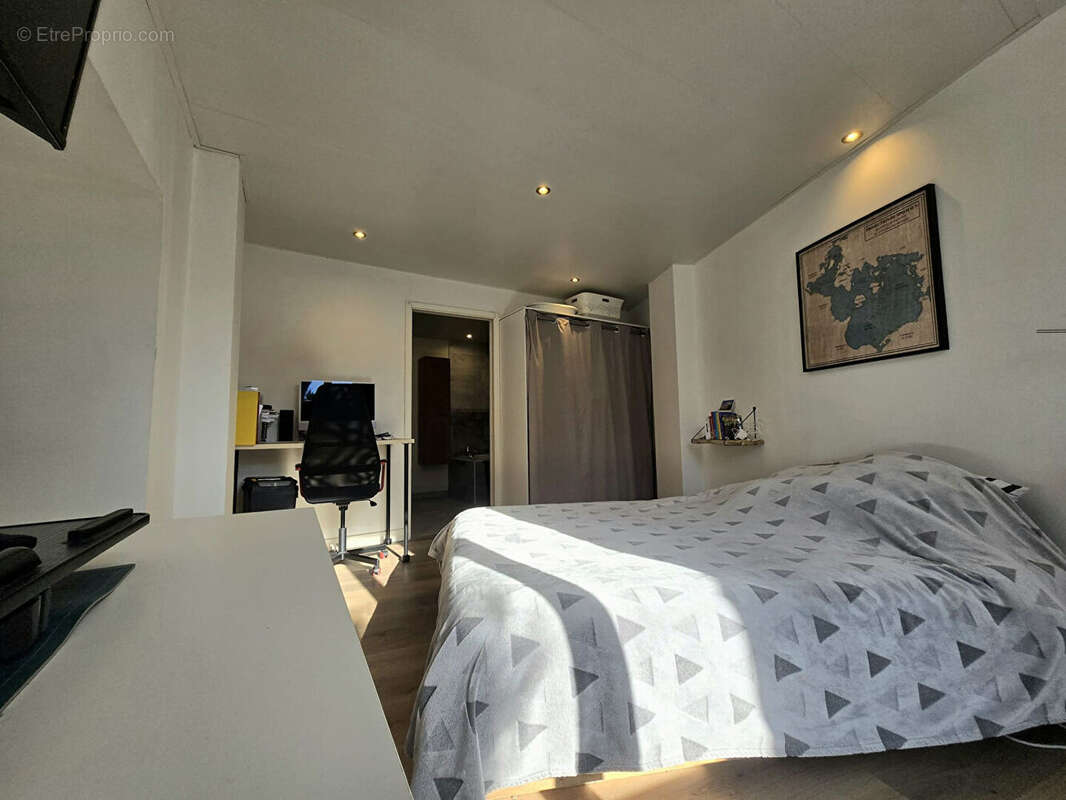 SAINT-SAUVEUR- Maison en campagne - photo 11