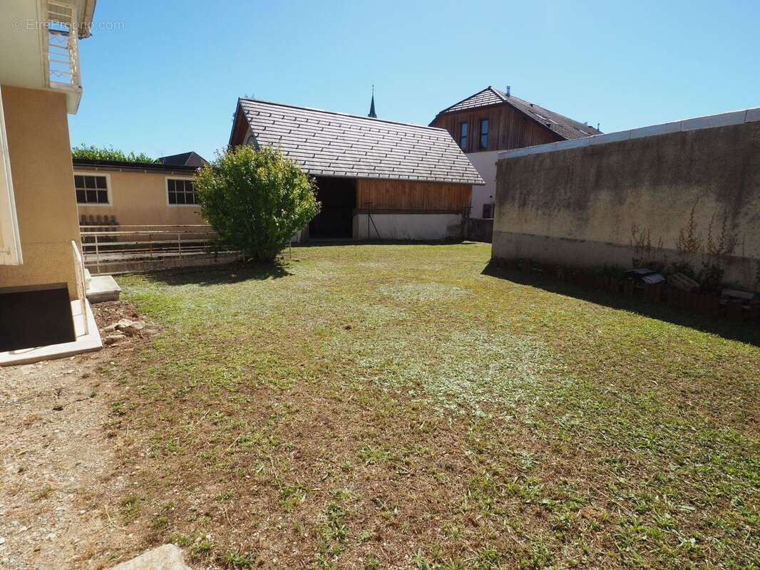 Maison à METZ-TESSY