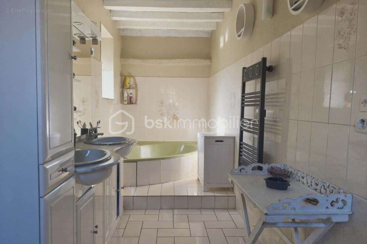 Maison en pierre - LALACELLE - 117 m2 - photo 5