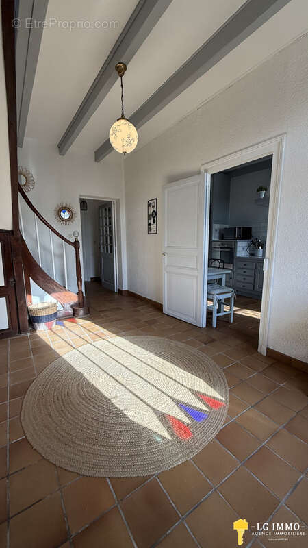 Maison à BRIE-SOUS-MORTAGNE