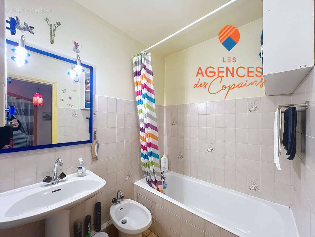 Appartement à SIX-FOURS-LES-PLAGES