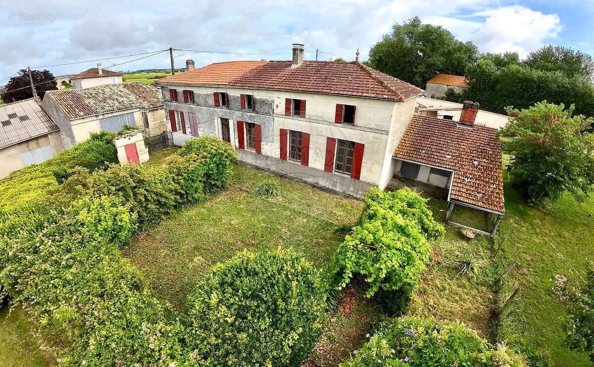 Maison à LORIGNAC