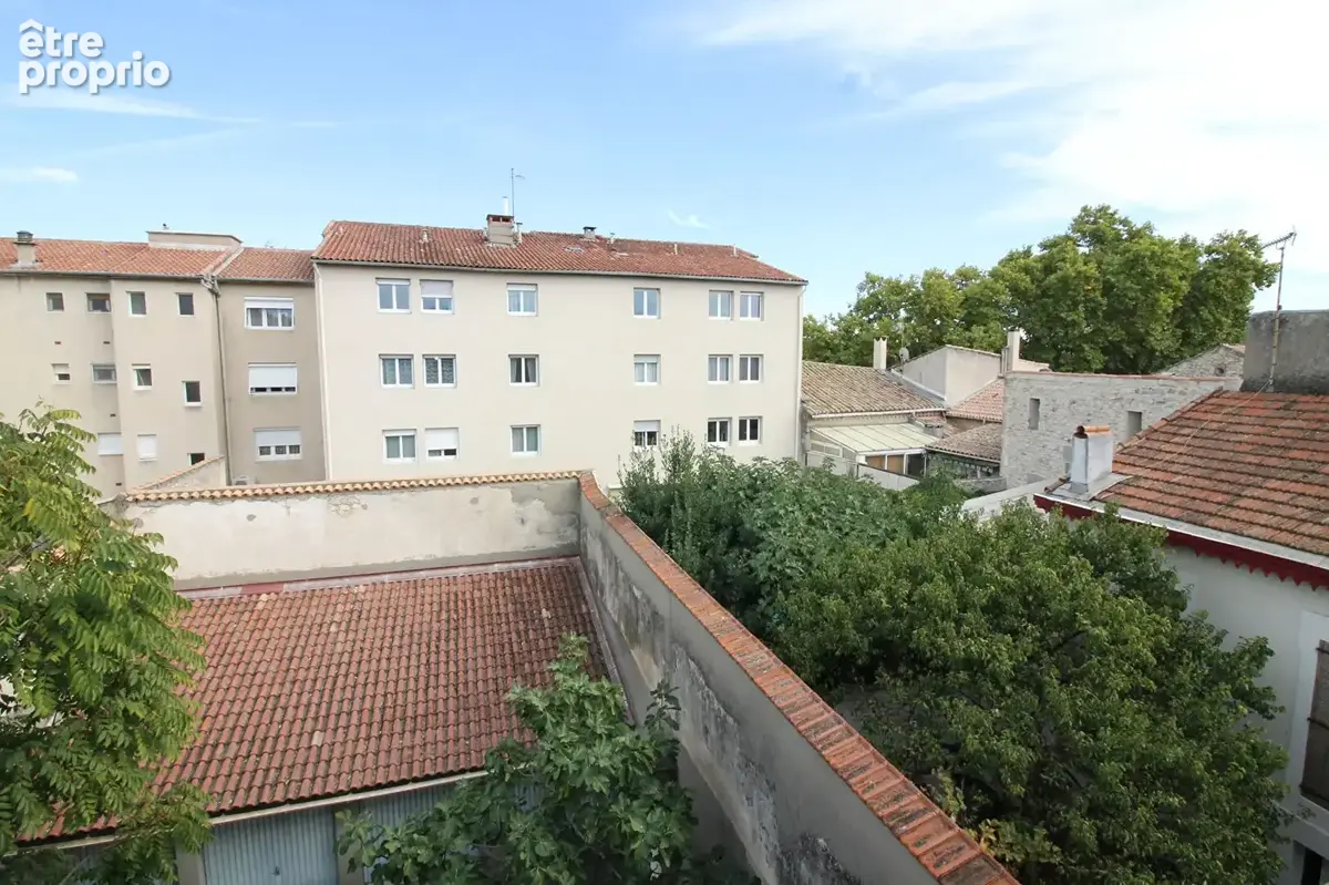 NIMES / JARDINS FONTAINE - Studio de 24m² avec Grenier - photo 5