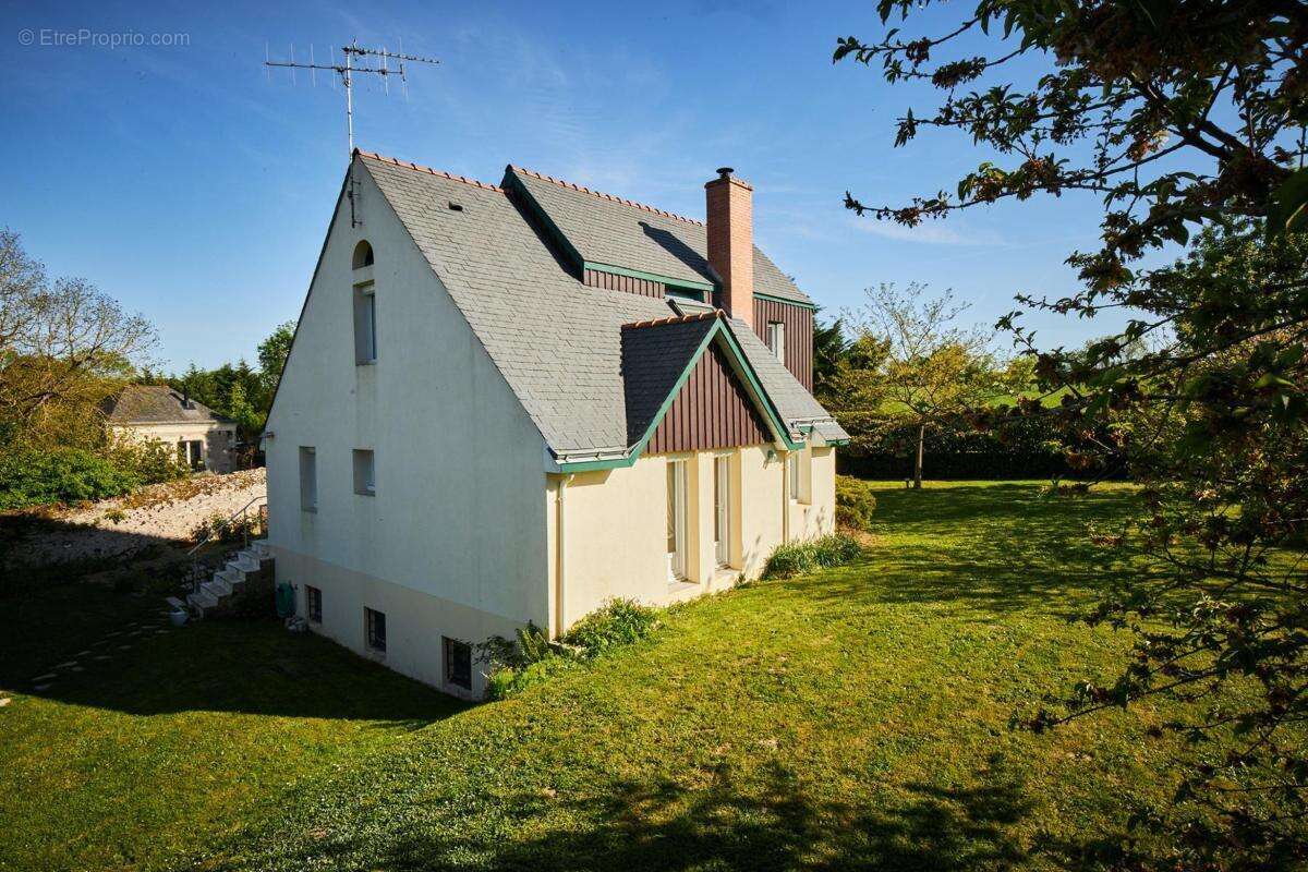 Maison à MOZE-SUR-LOUET