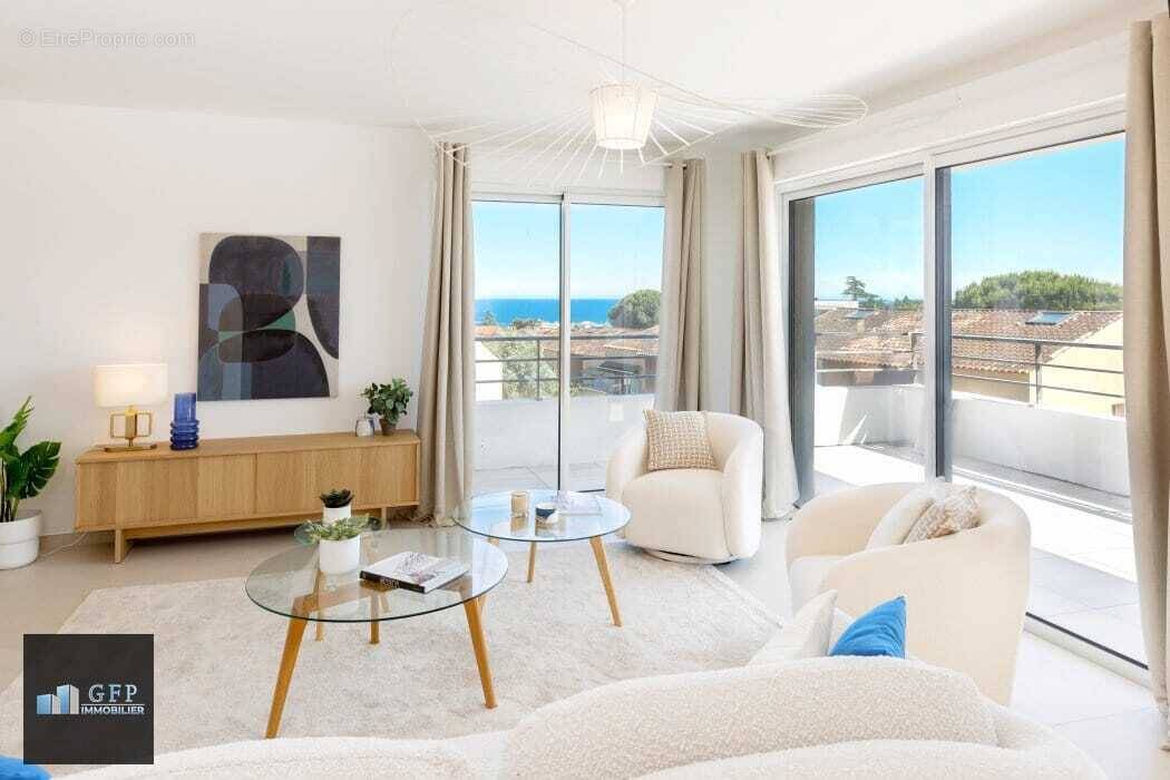 Appartement à VILLENEUVE-LOUBET