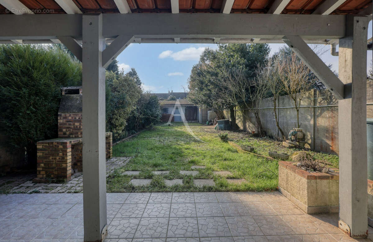 Maison à LES MUREAUX