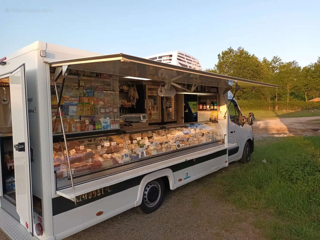 Exploitation caprine avec transformation fromagère, vente directe et maison d'habitation   19,33 ha   Indre - photo 3