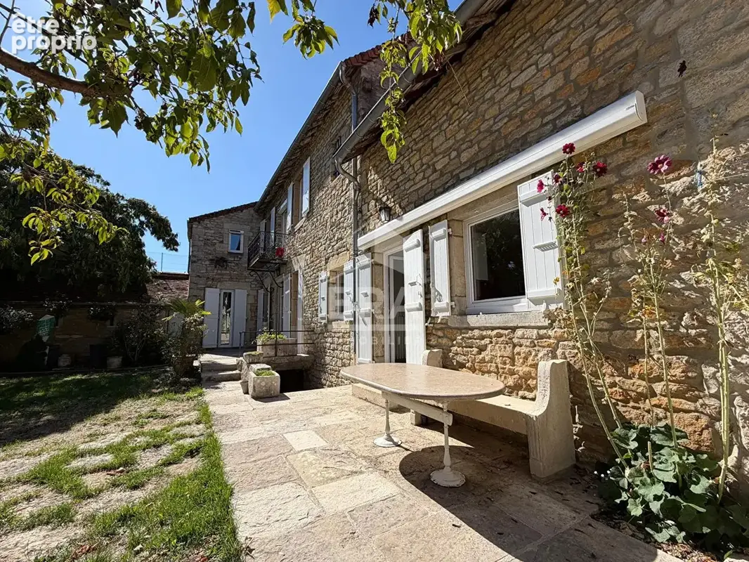 Maison 476m² à voiteur - photo 2